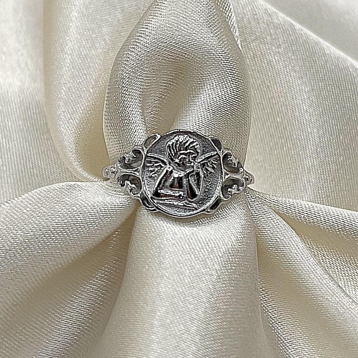 Baby Angel Ring